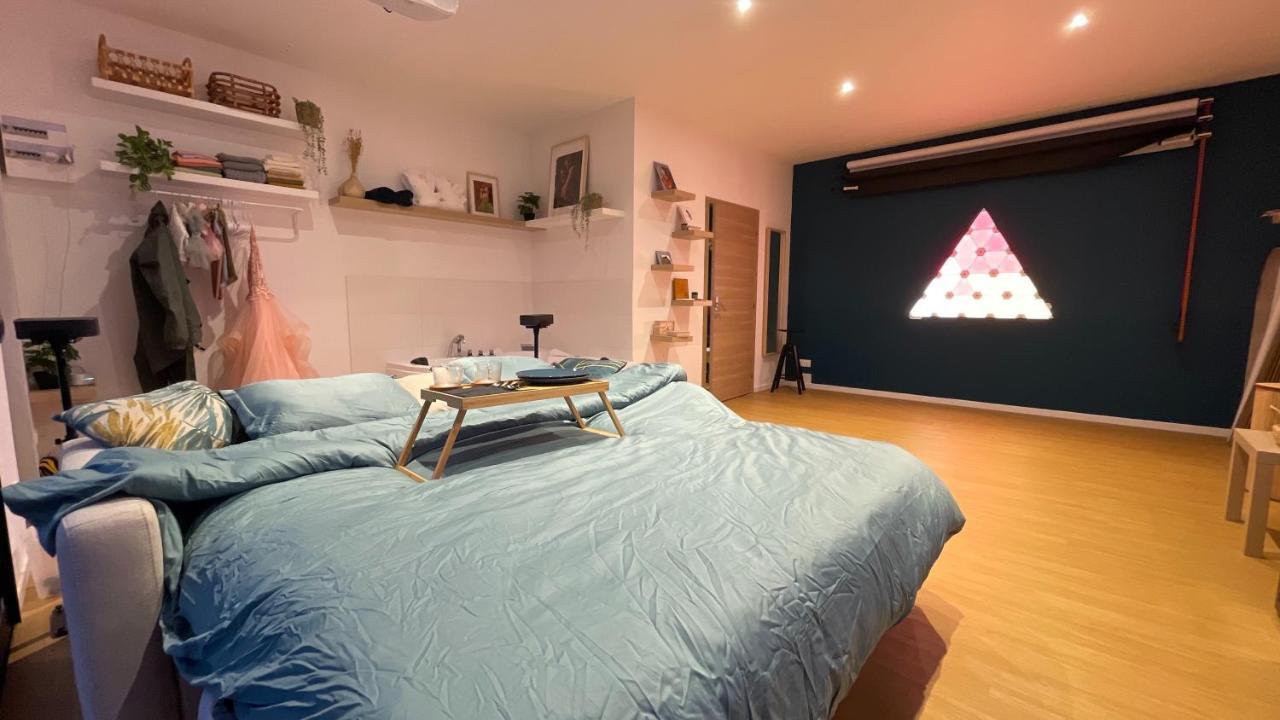 Capsule Nature & Photos - Jacuzzi - Netflix & Home Cinema - Ps5 & Jeu Thun-Saint-Martin Eksteriør bilde